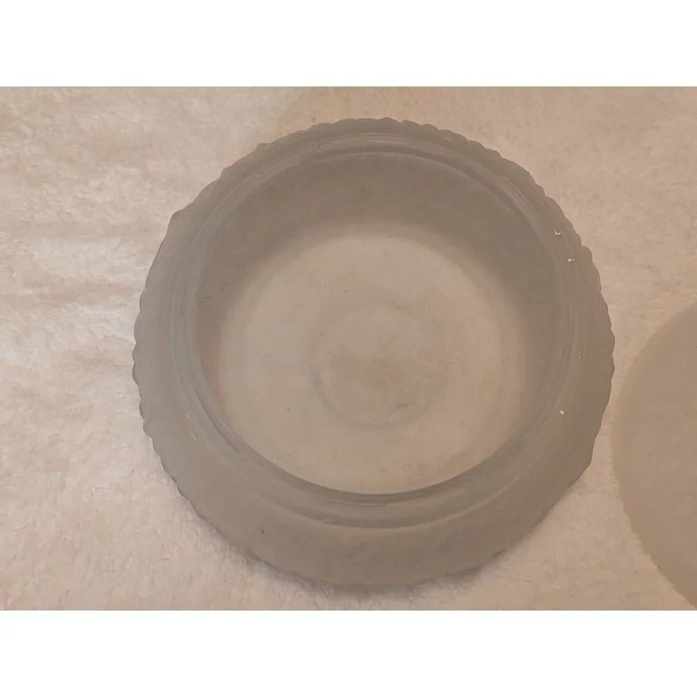 Vintage L E Smith Frosted Satin Glass Vanity Powder Jar Butterfly Lid